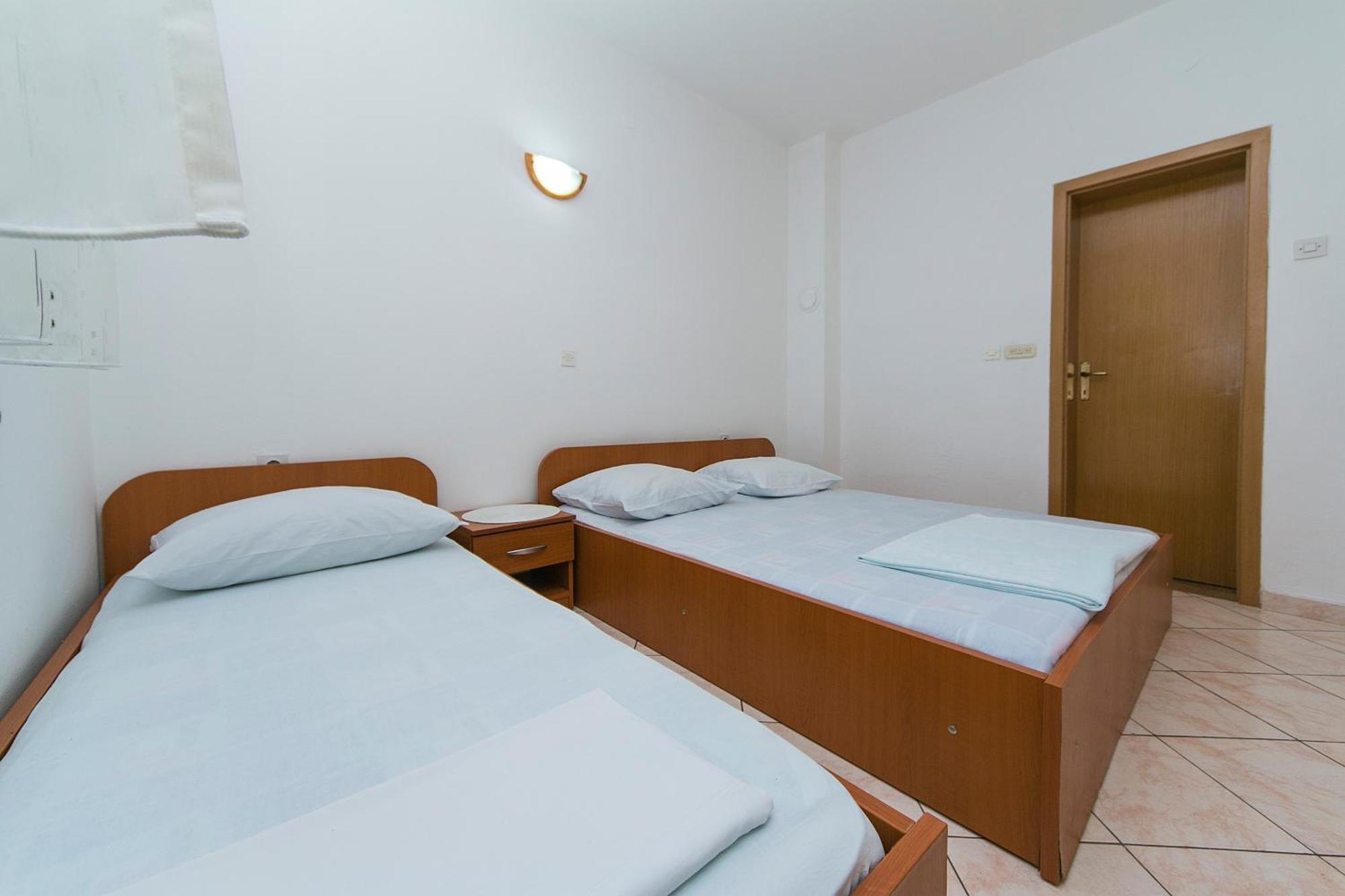 Apartments By The Sea Podaca, Makarska - 4734 Bilik gambar